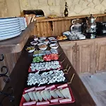 Farmer Cave House Hotel *