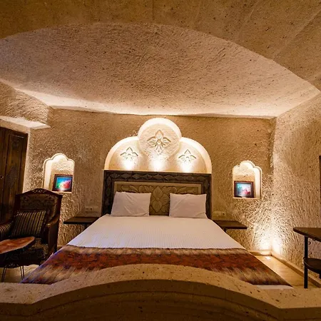 Farmer Cave House Hotell *