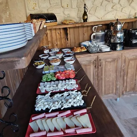 Farmer Cave House Hotel *