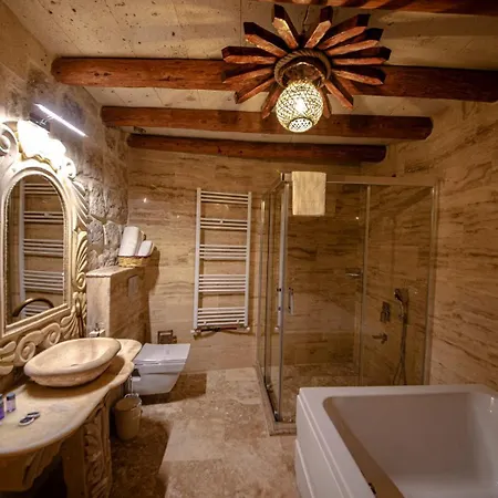 Farmer Cave House Отель *