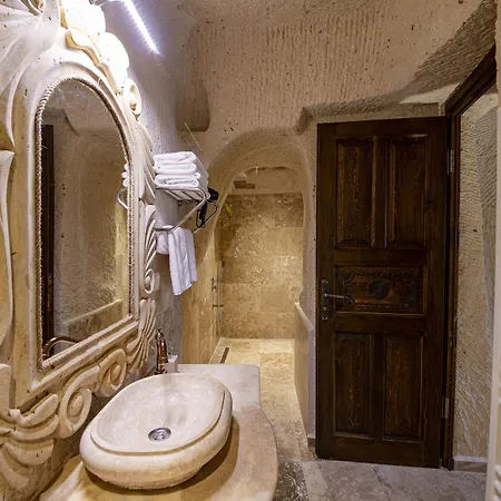 Hotel Farmer Cave House *