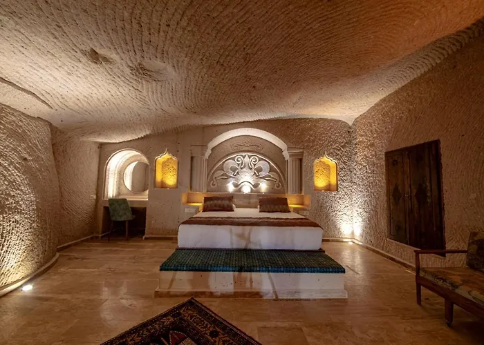 Farmer Cave House Hotel