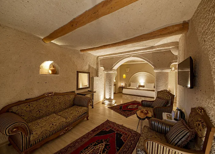 Farmer Cave House Hotel